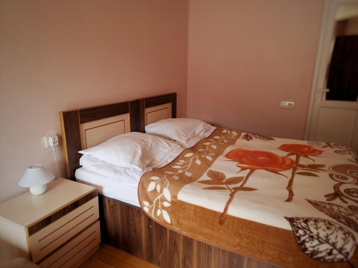 メスティア Girgola Bed & Breakfast エクステリア 写真