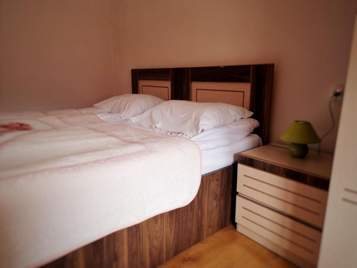 メスティア Girgola Bed & Breakfast エクステリア 写真