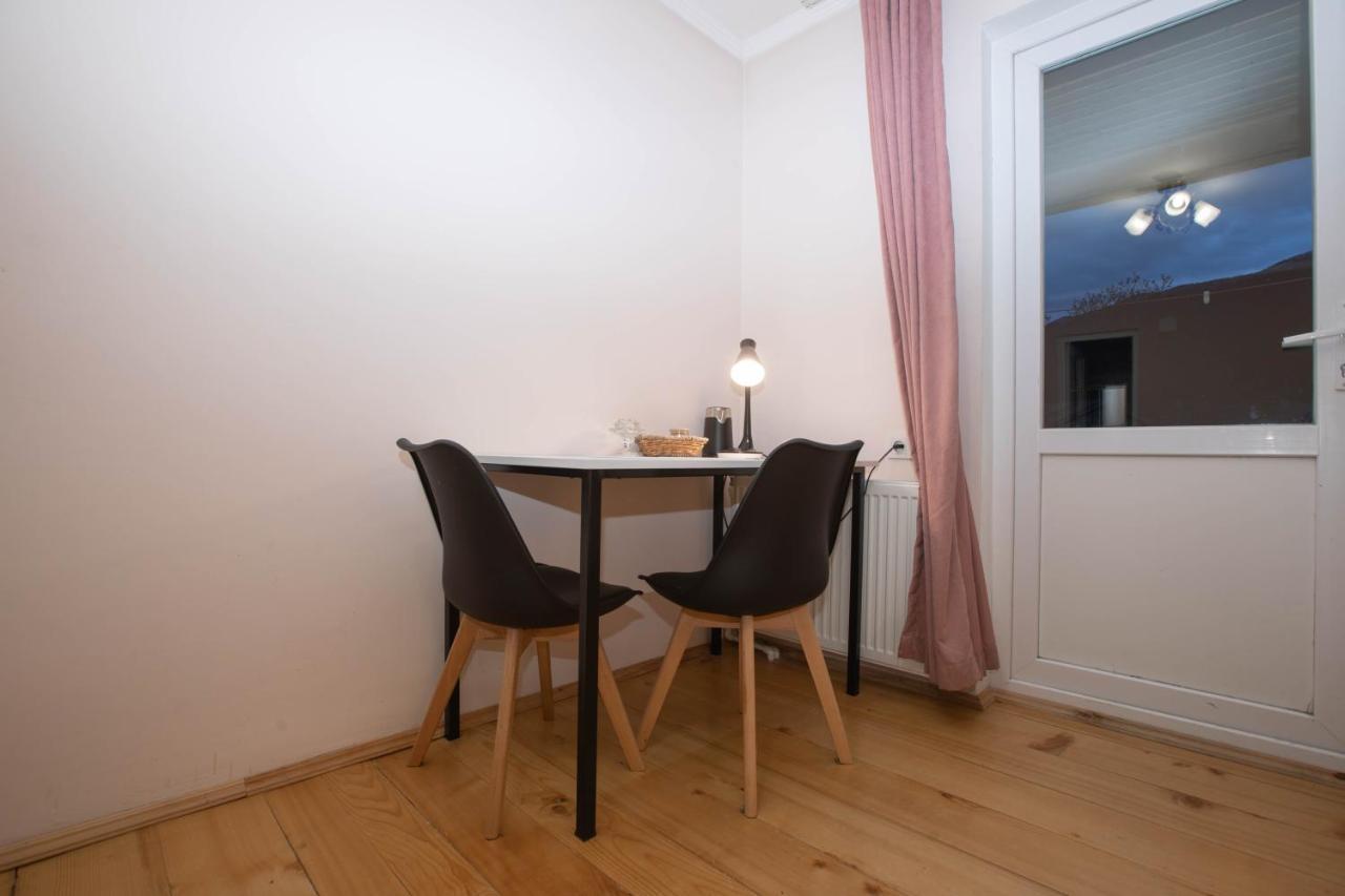 メスティア Girgola Bed & Breakfast エクステリア 写真
