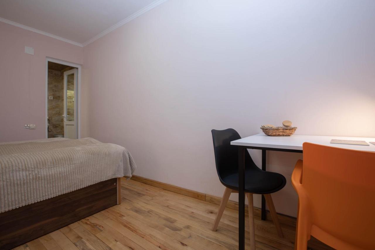 メスティア Girgola Bed & Breakfast エクステリア 写真